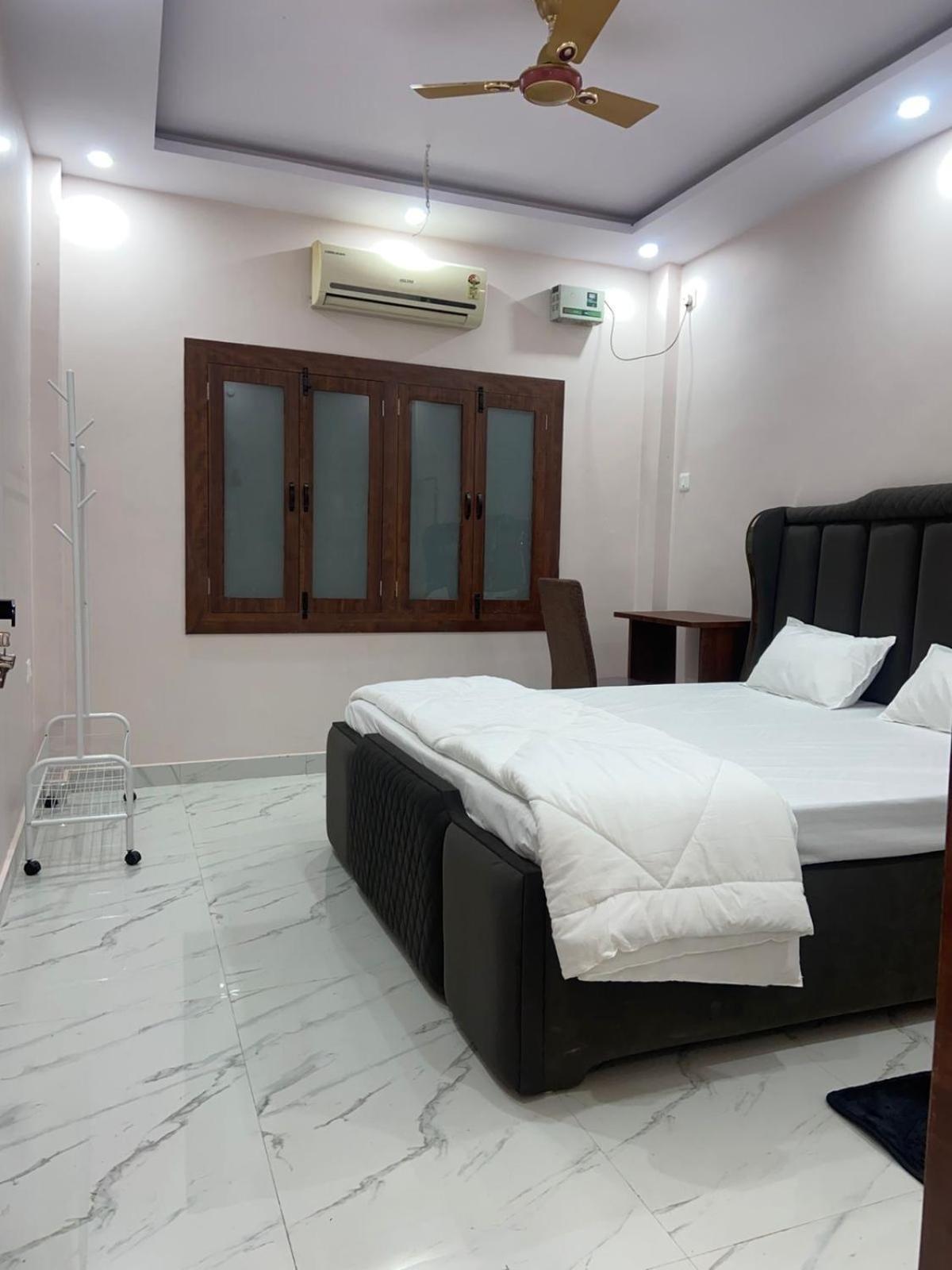Hotel Nirmal Niwas Varanasi Exterior foto